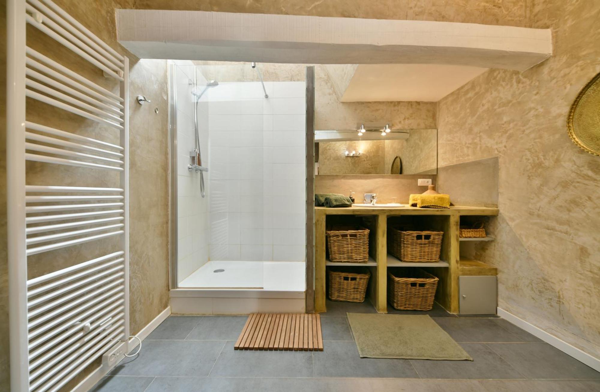 "La Suite" 3 Etoiles Uzès المظهر الخارجي الصورة