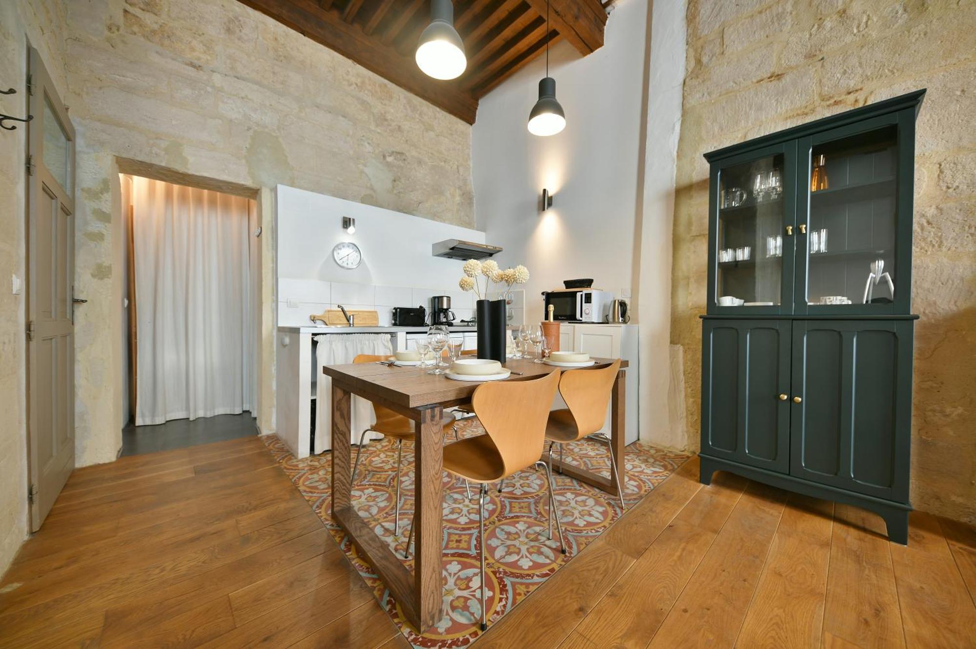"La Suite" 3 Etoiles Uzès المظهر الخارجي الصورة